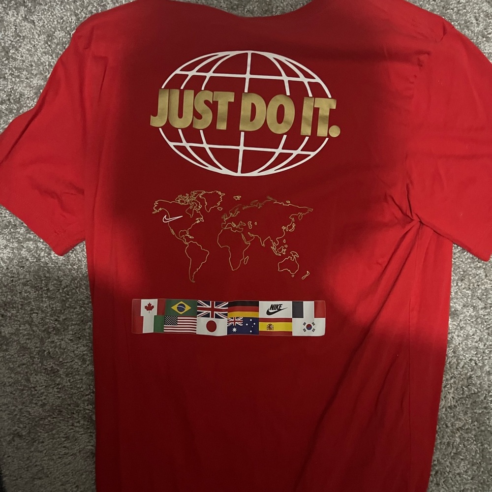 Nike Sportswear JDI Back Map National Flag Printing Short Sleeve White, Men’s M